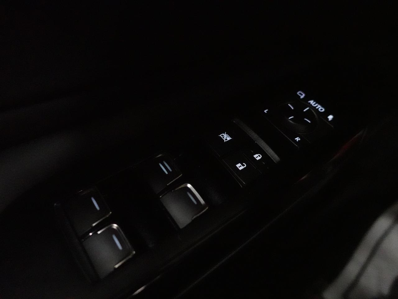 2022 Lexus ES 250 AWD | Leather | Sunroof | BSM | ACC | CarPlay