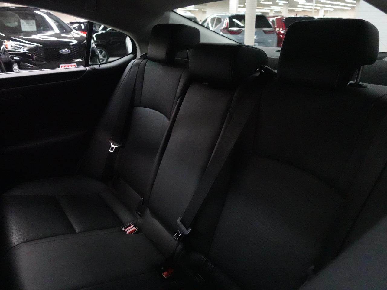 2022 Lexus ES 250 AWD | Leather | Sunroof | BSM | ACC | CarPlay