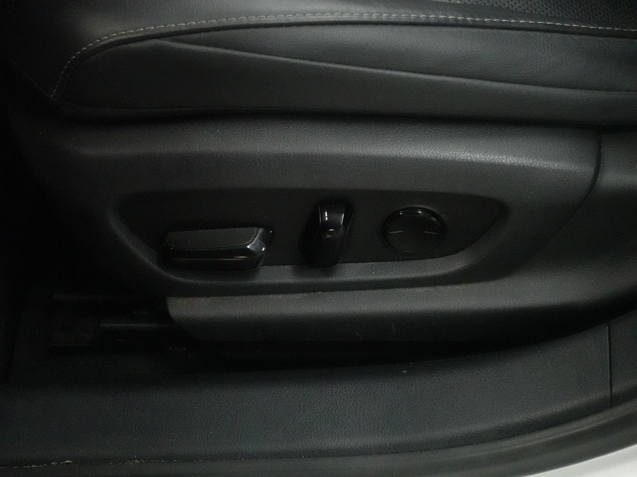 2022 Lexus ES 250 AWD | Leather | Sunroof | BSM | ACC | CarPlay Photo