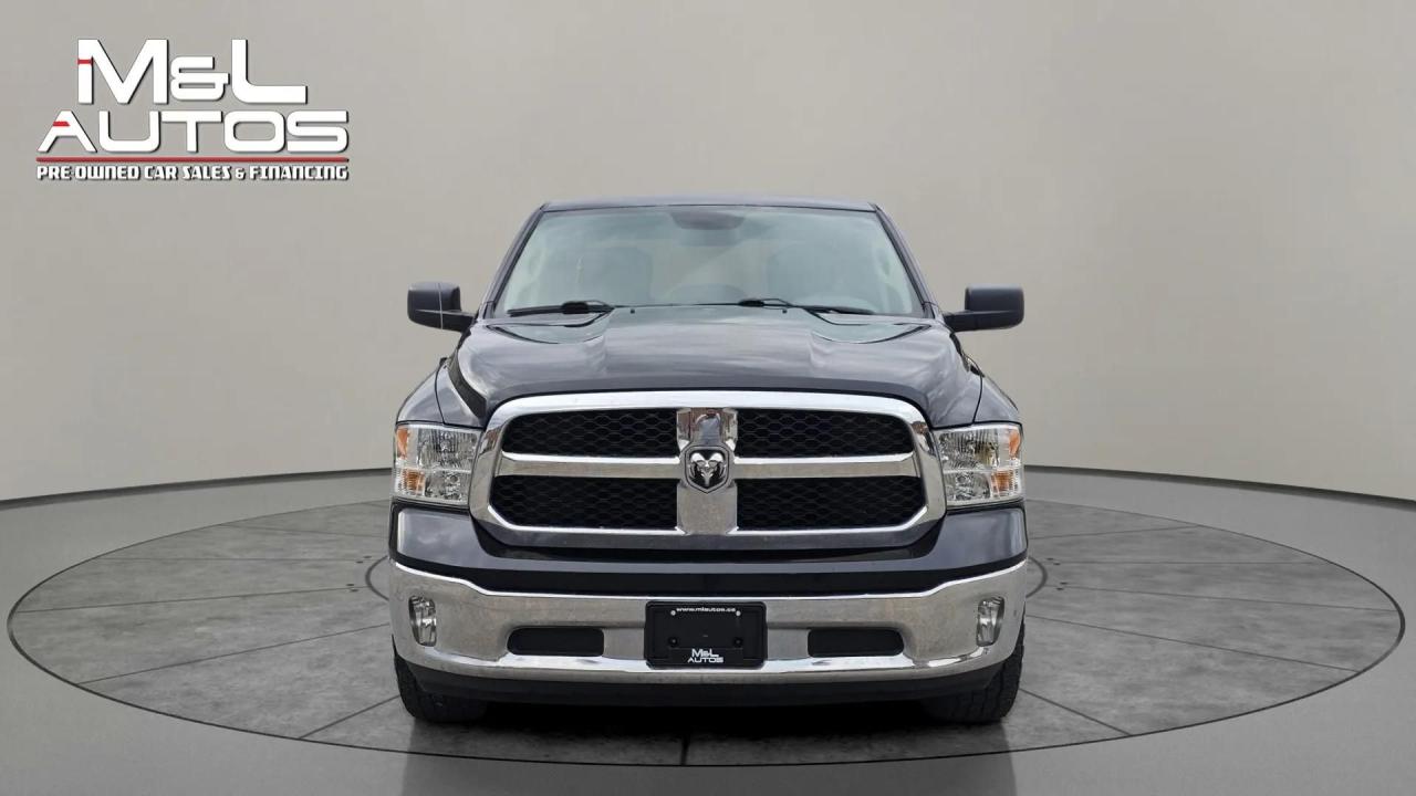 2019 RAM 1500 Classic TRADESMAN 4X4 CREW CAB 5'7" BOX - Photo #2