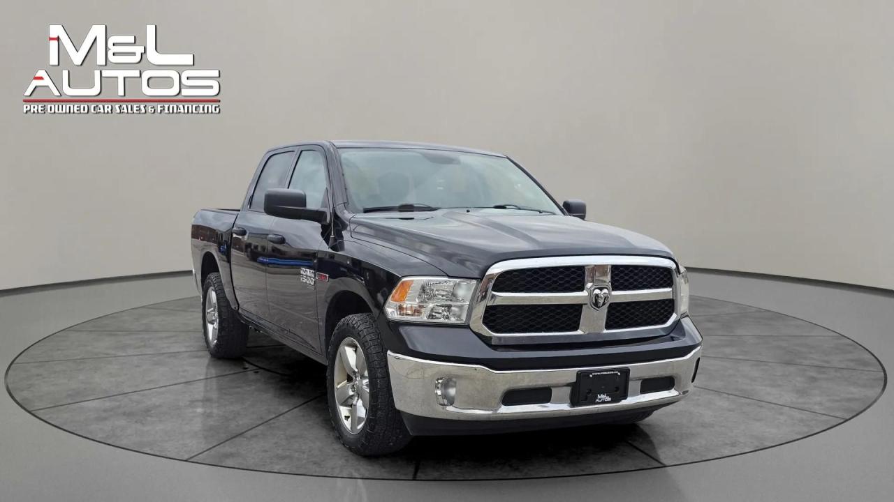 2019 RAM 1500 Classic TRADESMAN 4X4 CREW CAB 5'7" BOX - Photo #3