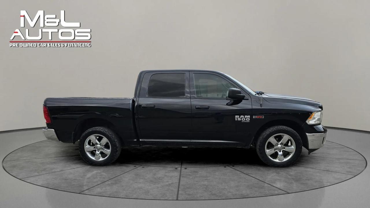 2019 RAM 1500 Classic TRADESMAN 4X4 CREW CAB 5'7" BOX Photo3