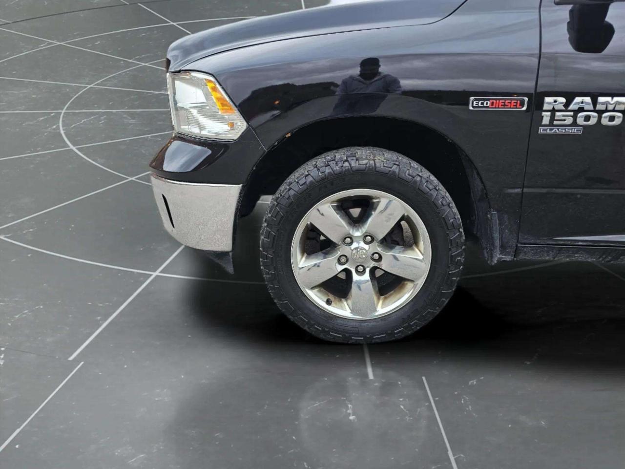 2019 RAM 1500 Classic TRADESMAN 4X4 CREW CAB 5'7" BOX - Photo #9