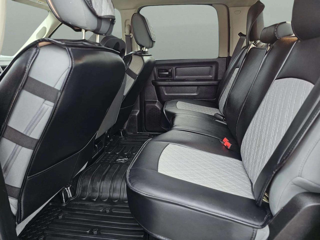 2019 RAM 1500 Classic TRADESMAN 4X4 CREW CAB 5'7" BOX - Photo #17