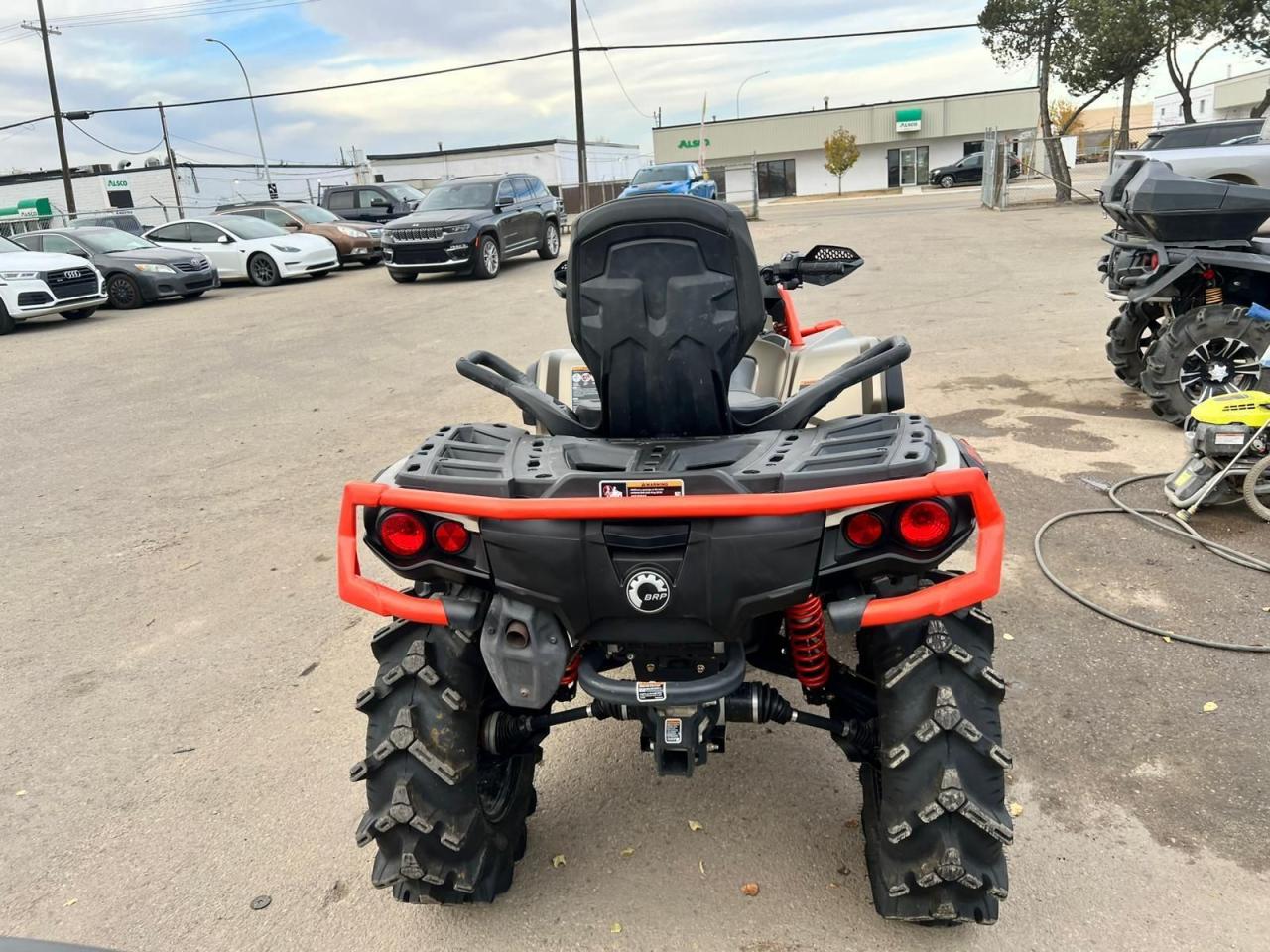 2023 Can-Am Outlander 1000R XMR  - Photo #6