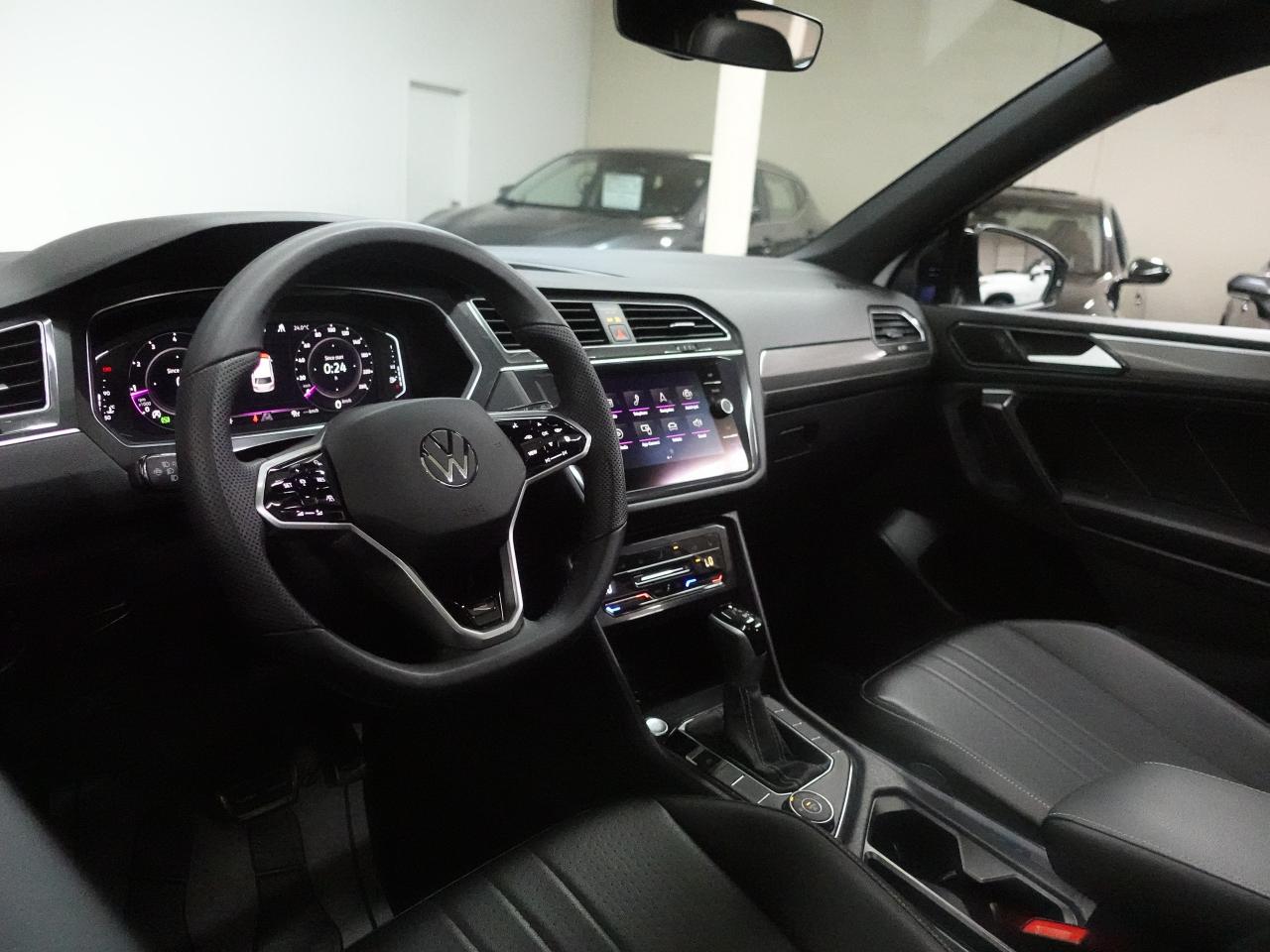 2022 Volkswagen Tiguan COMF R-LINE | AWD | BlkEdition | Leather | Sunroof