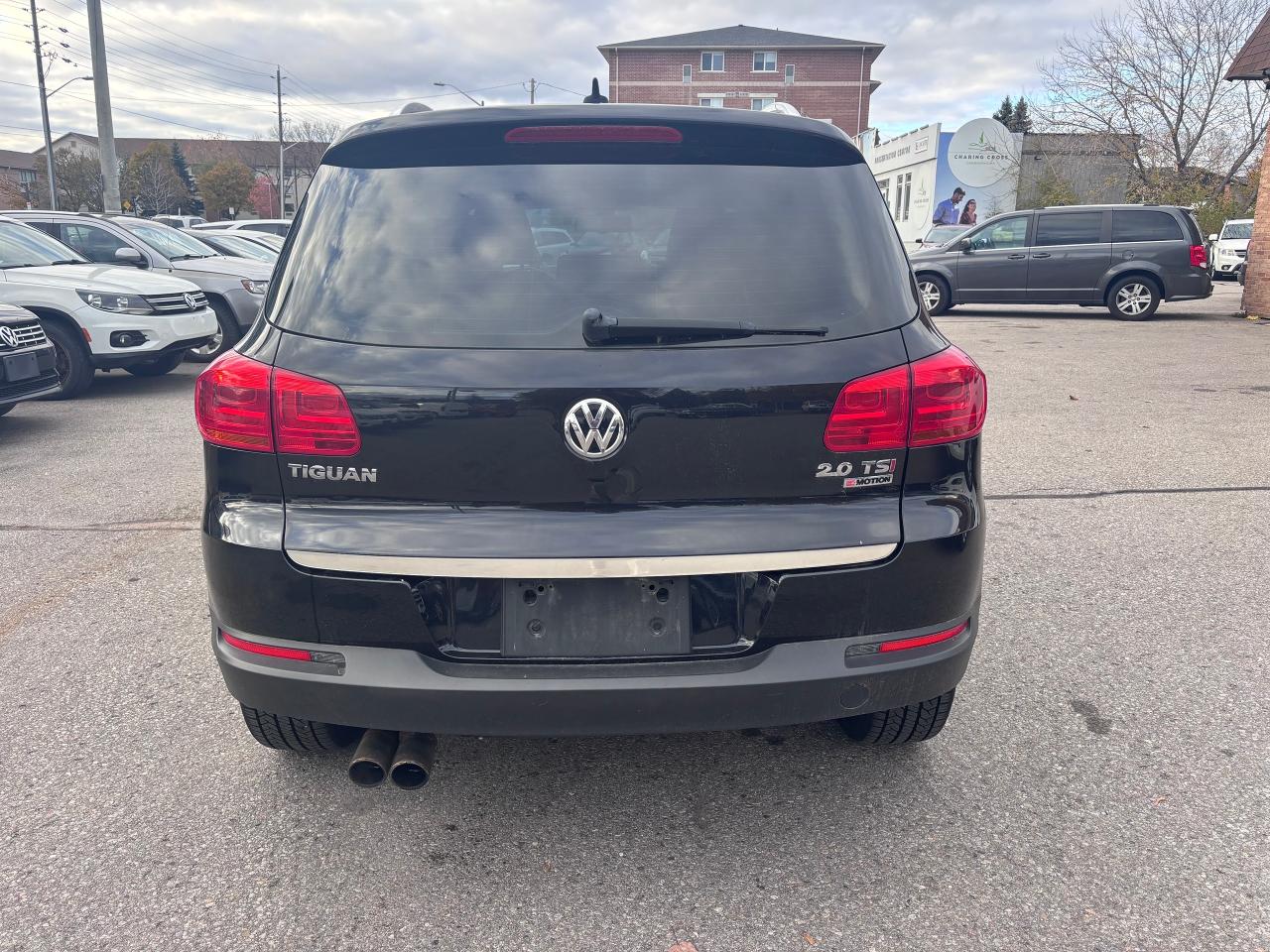 2017 Volkswagen Tiguan AWD PANO ROOF LOW KMS! - Photo #7