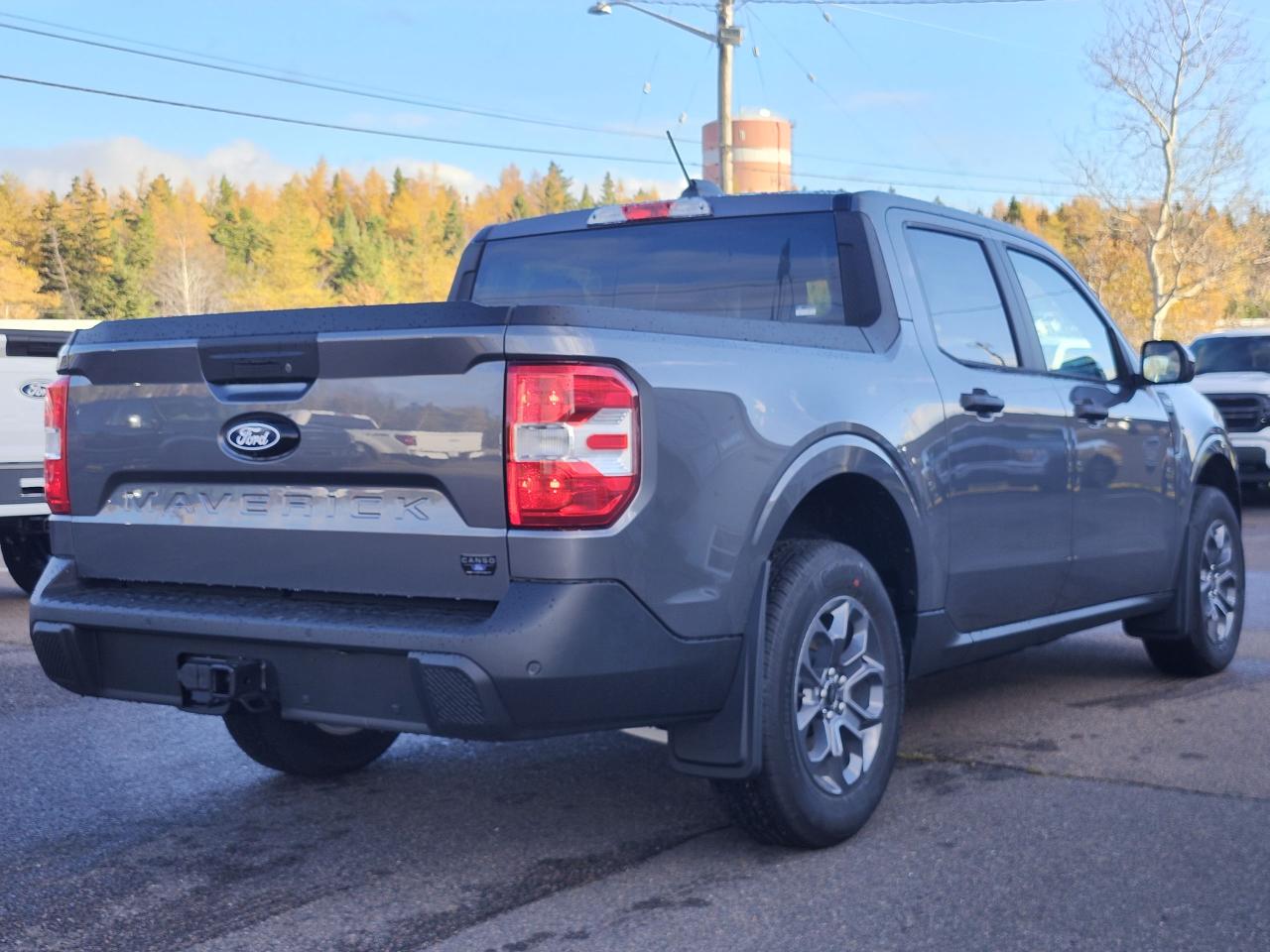 2025 Ford Maverick XLT AWD SuperCrew Photo4