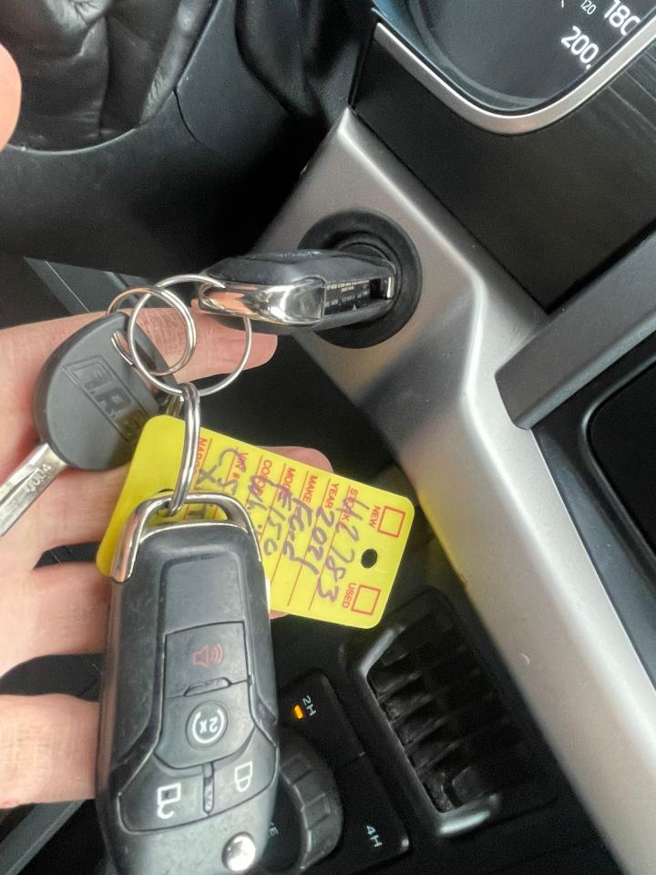 2021 Ford F-150 XLT 4WD SuperCrew 6.5' Box NEW TIRES NO ACCIDENT Photo