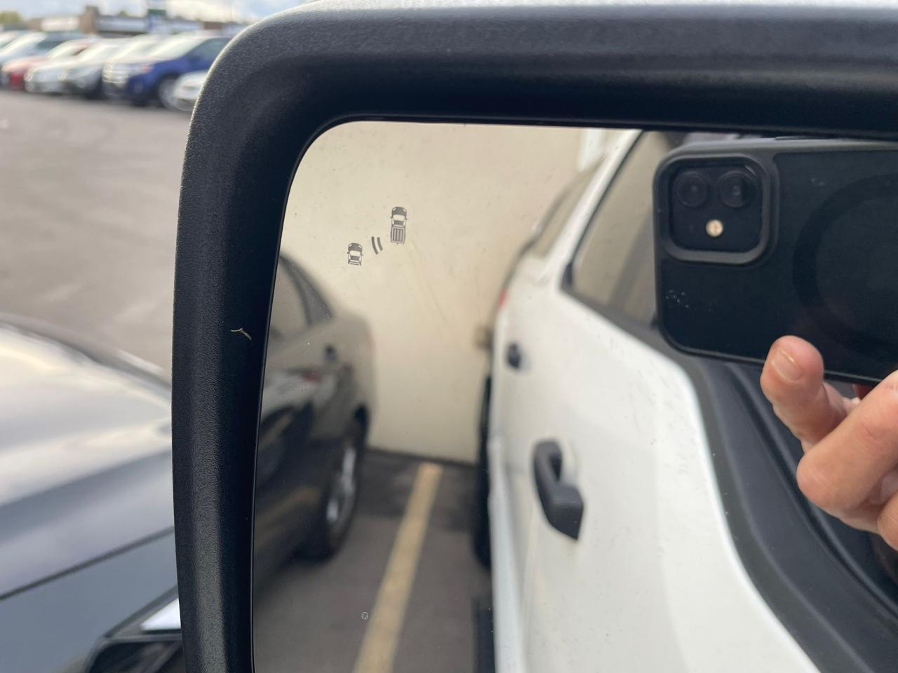 2021 Ford F-150 XLT 4WD SuperCrew 6.5' Box NEW TIRES NO ACCIDENT Photo3