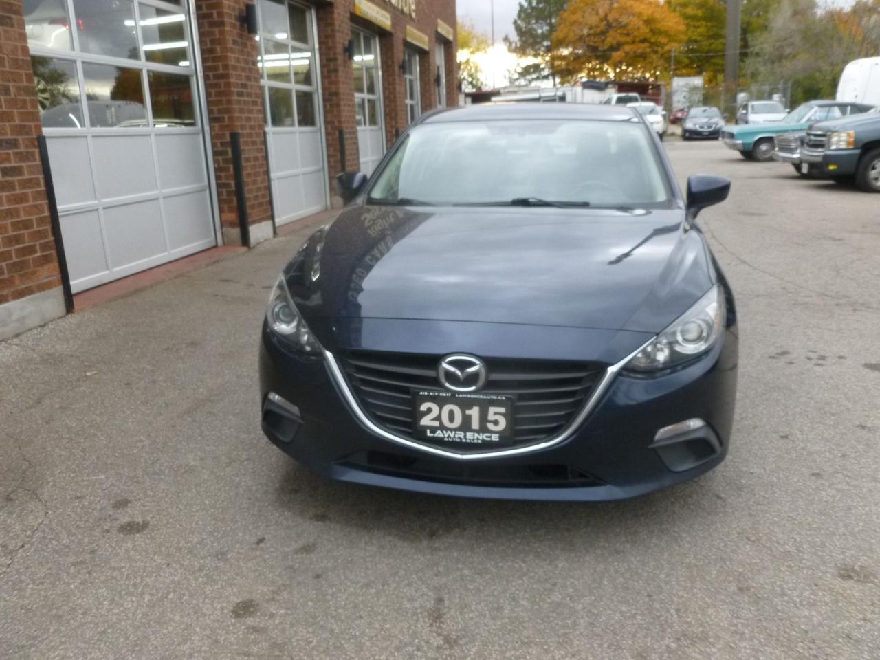 2015 Mazda MAZDA3 GS - Photo #2