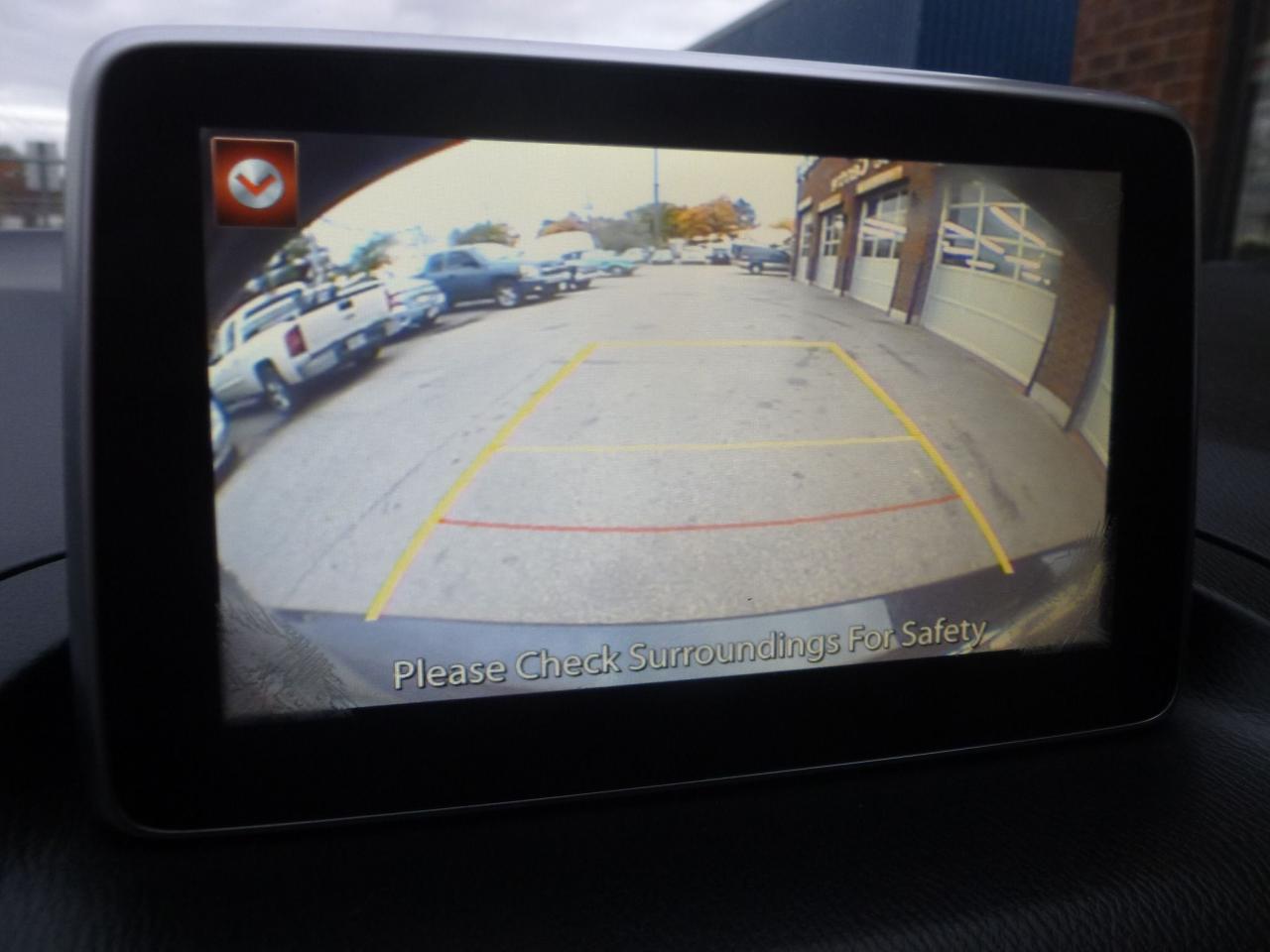 2015 Mazda MAZDA3 GS - Photo #11