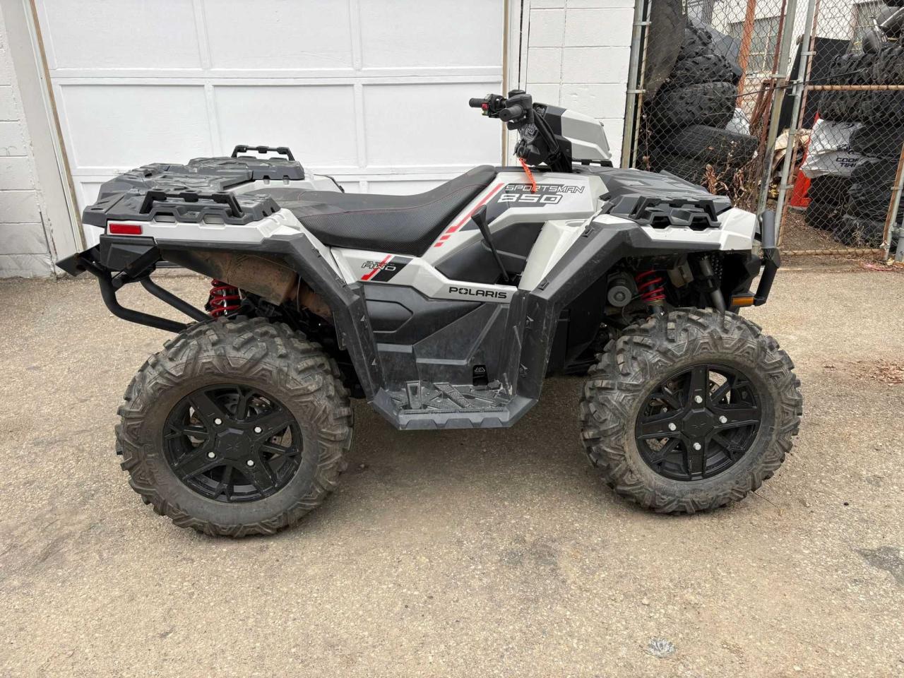 2023 Polaris 850 Ultimate Trail Edition  - Photo #4