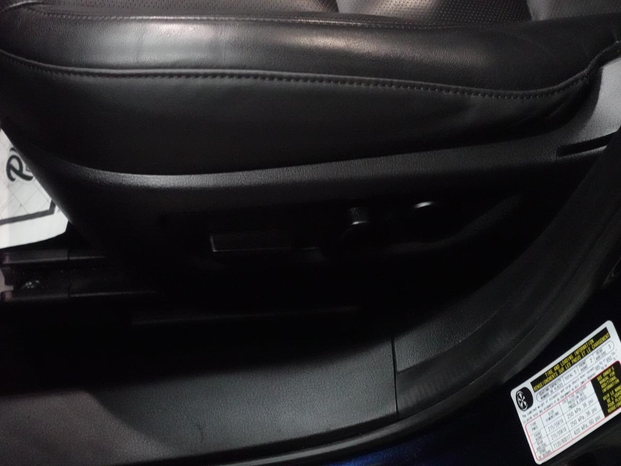 2023 Mazda CX-30 GT | AWD | HUD | Nav | Leather | Sunroof | CarPlay