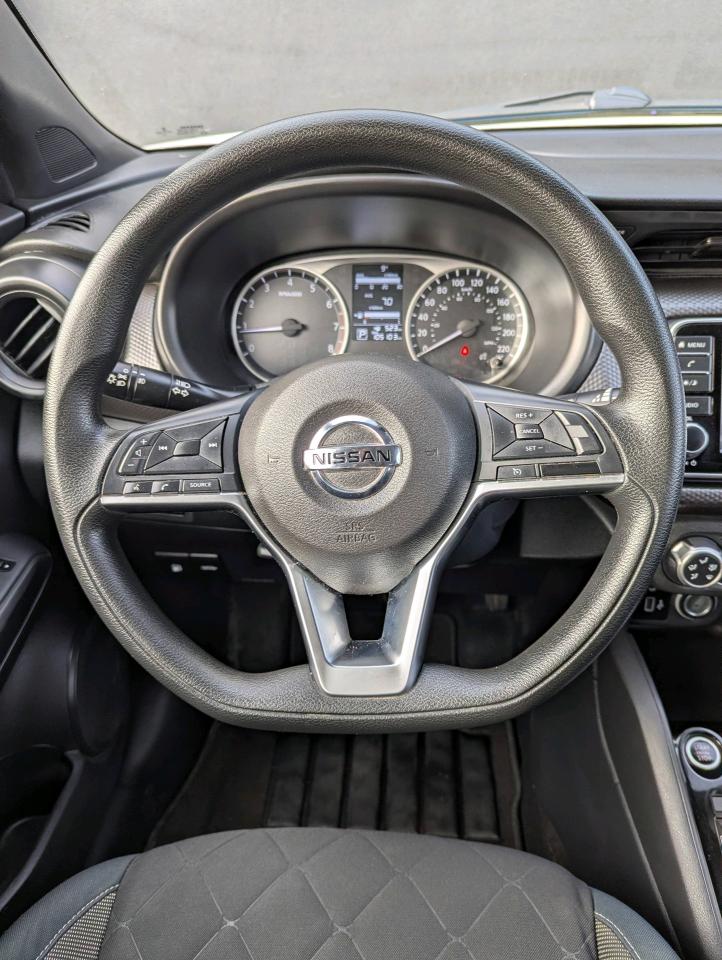 2020 Nissan Kicks S FWD Photo