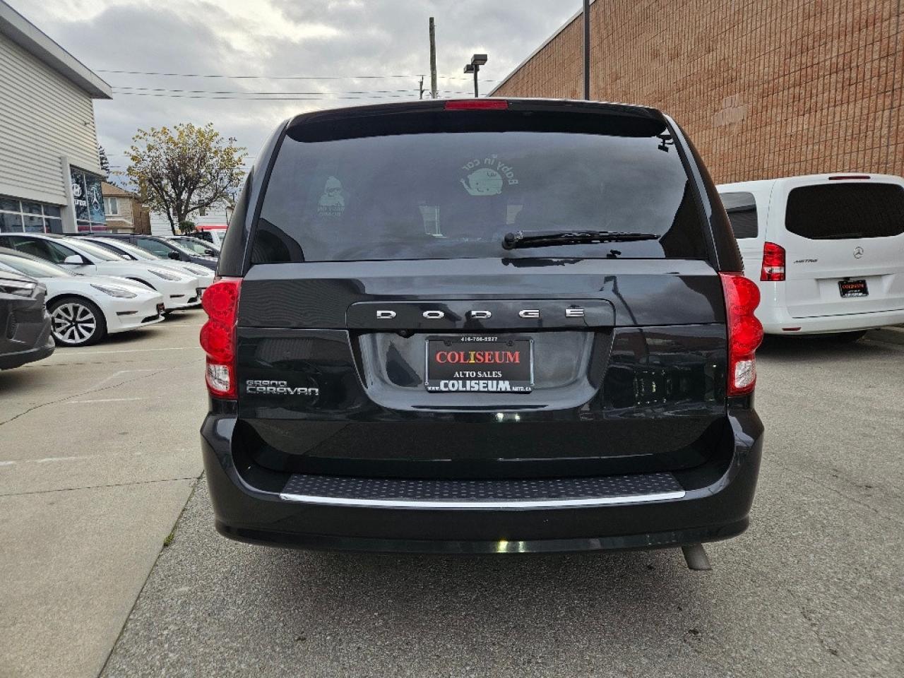 2016 Dodge Grand Caravan SXT PREMIUM PLUS-STOW & GO-POWER SLIDING DOOR Photo3