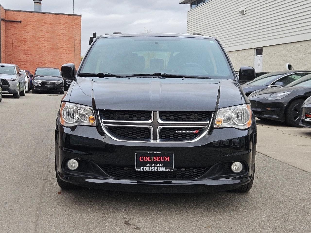 2016 Dodge Grand Caravan SXT PREMIUM PLUS-STOW & GO-POWER SLIDING DOOR Photo
