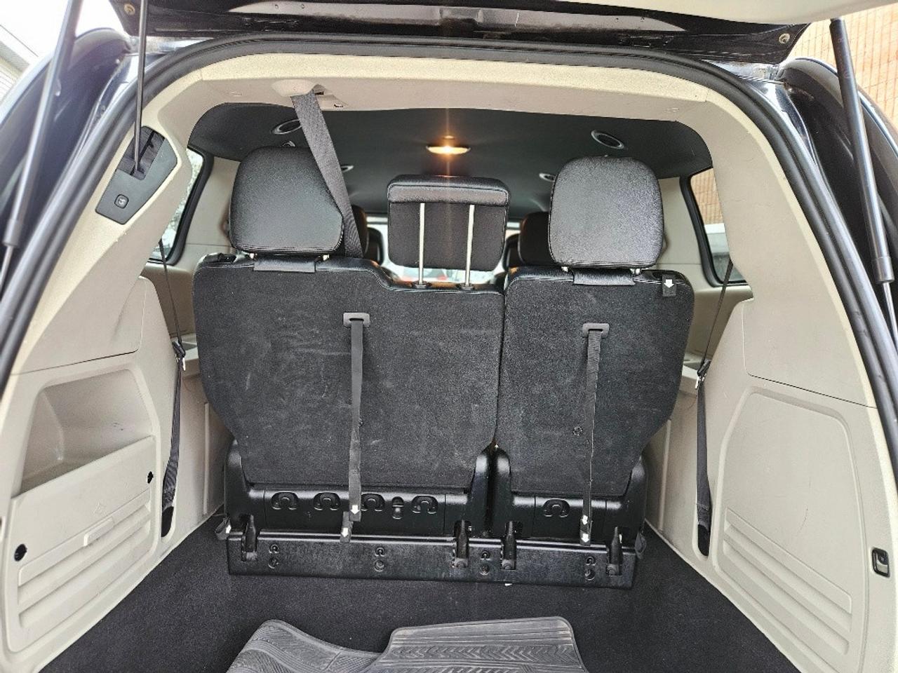 2016 Dodge Grand Caravan SXT PREMIUM PLUS-STOW & GO-POWER SLIDING DOOR Photo