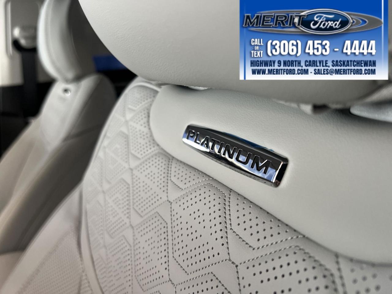 2026 Ford Explorer Platinum .2.3L ECOBOOST 600A++ Photo4