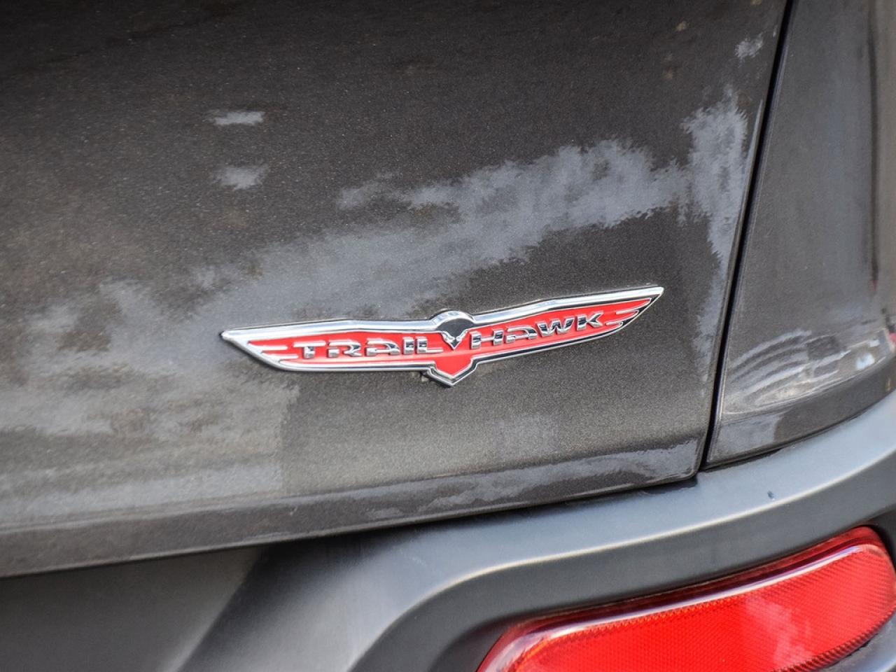 2016 Jeep Cherokee Trailhawk |TRAILHAWK|8.4NAV|TECH|COLDWEATHER|3.2V6|HITCH| Photo