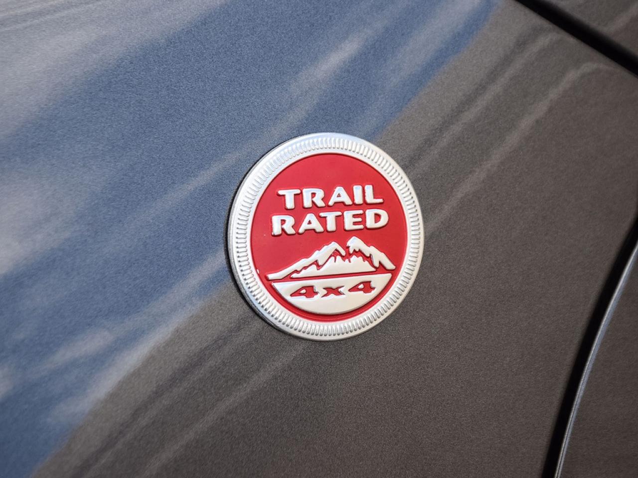 2016 Jeep Cherokee Trailhawk |TRAILHAWK|8.4NAV|TECH|COLDWEATHER|3.2V6|HITCH| Photo