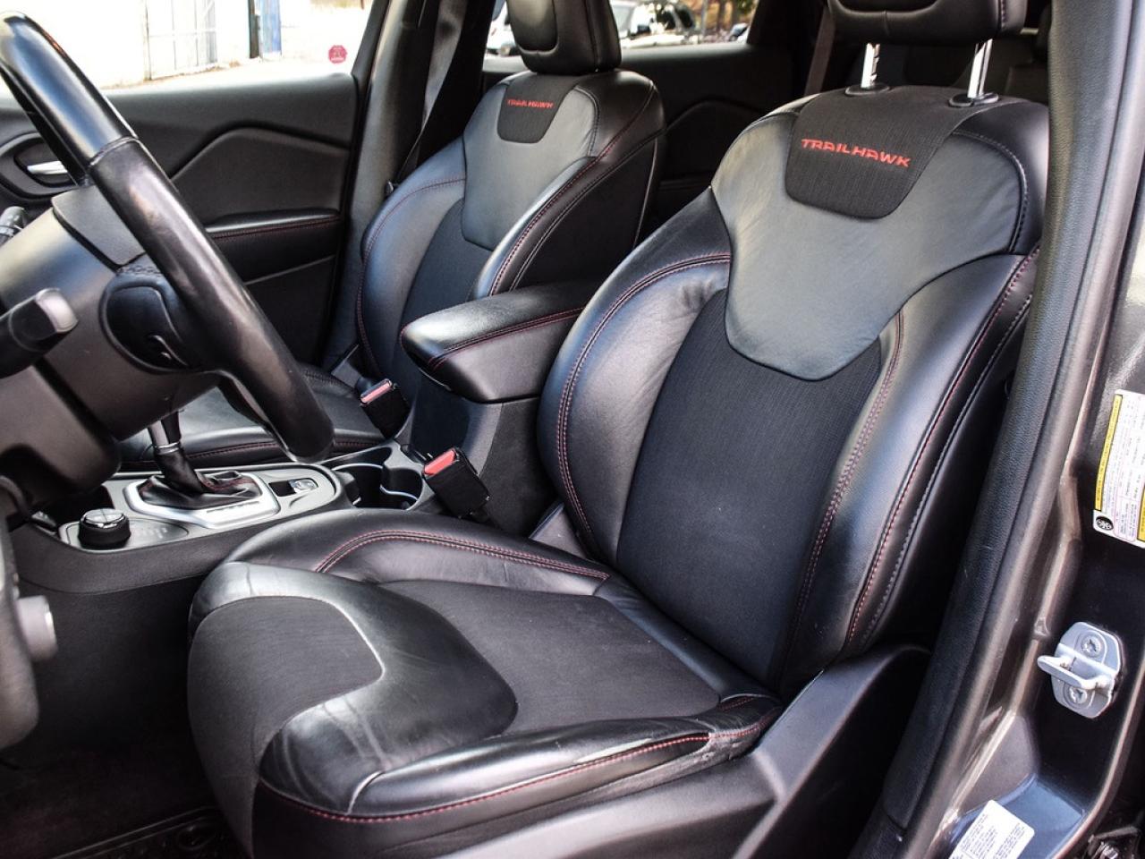 2016 Jeep Cherokee Trailhawk |TRAILHAWK|8.4NAV|TECH|COLDWEATHER|3.2V6|HITCH| Photo