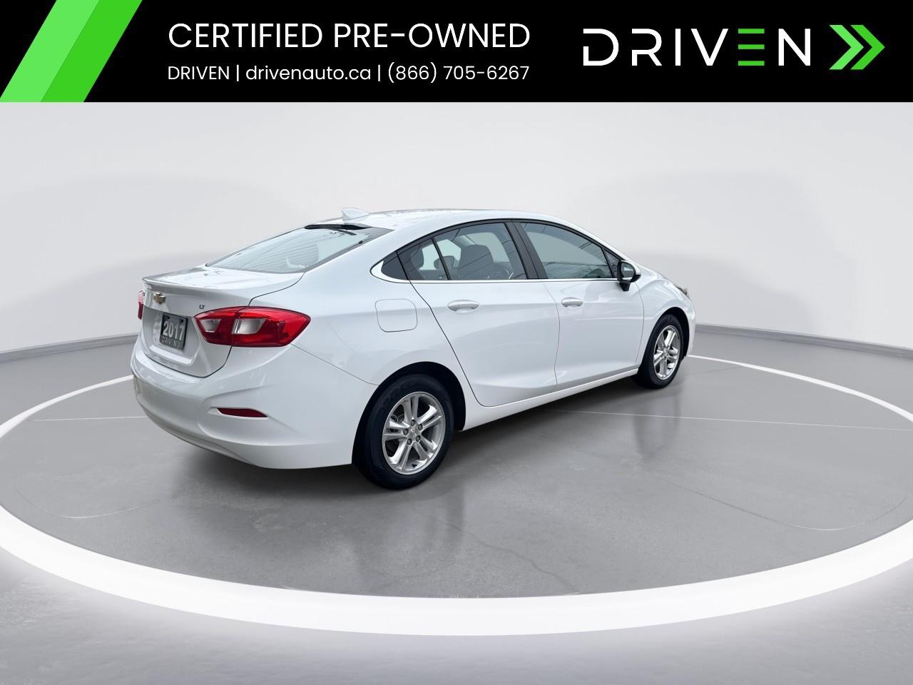 2017 Chevrolet Cruze Sedan LT (Automatic) Photo