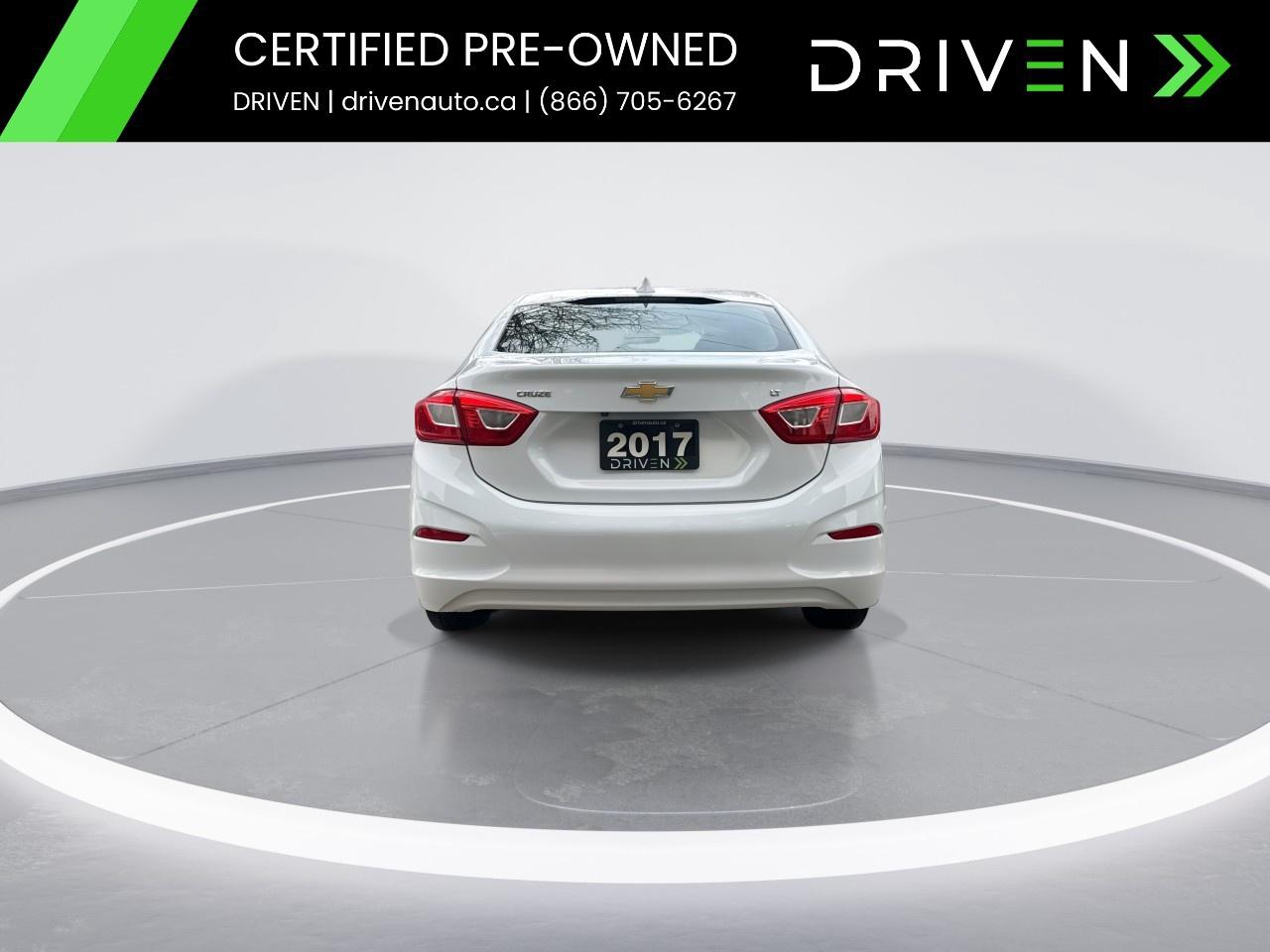 2017 Chevrolet Cruze Sedan LT (Automatic) Photo