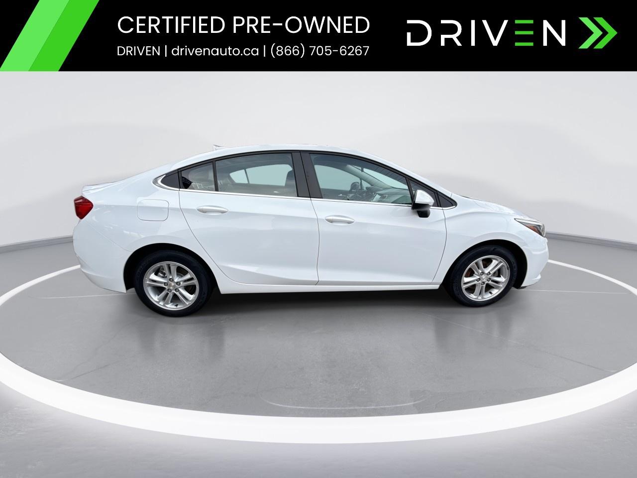 2017 Chevrolet Cruze Sedan LT (Automatic) Photo