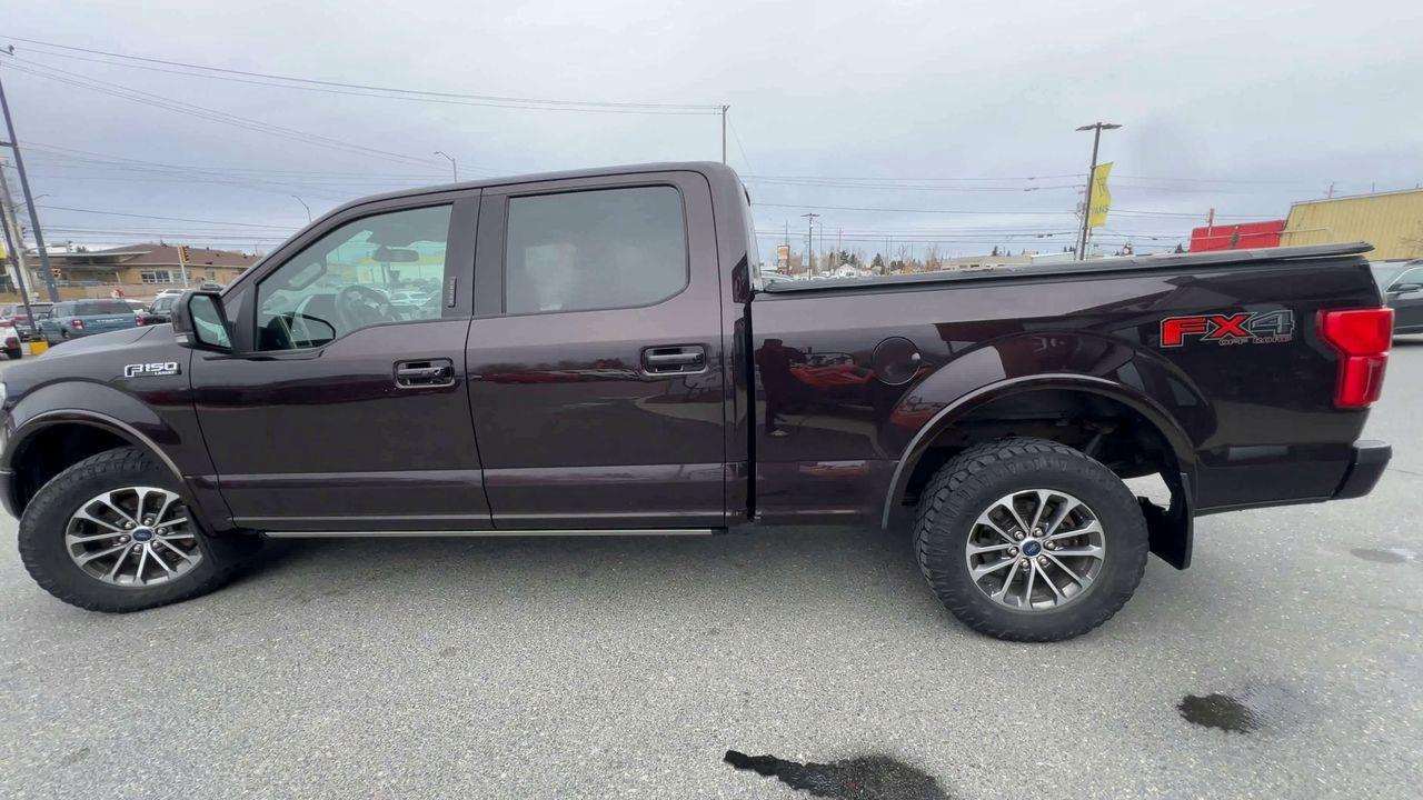 2019 Ford F-150 Lariat 4X4, MOONROOF, HEATED LEATHER SEATS, HEATED STEERING WHEEL, POWER TRUNKGATE, NAV, BACK UP CAM!! Photo