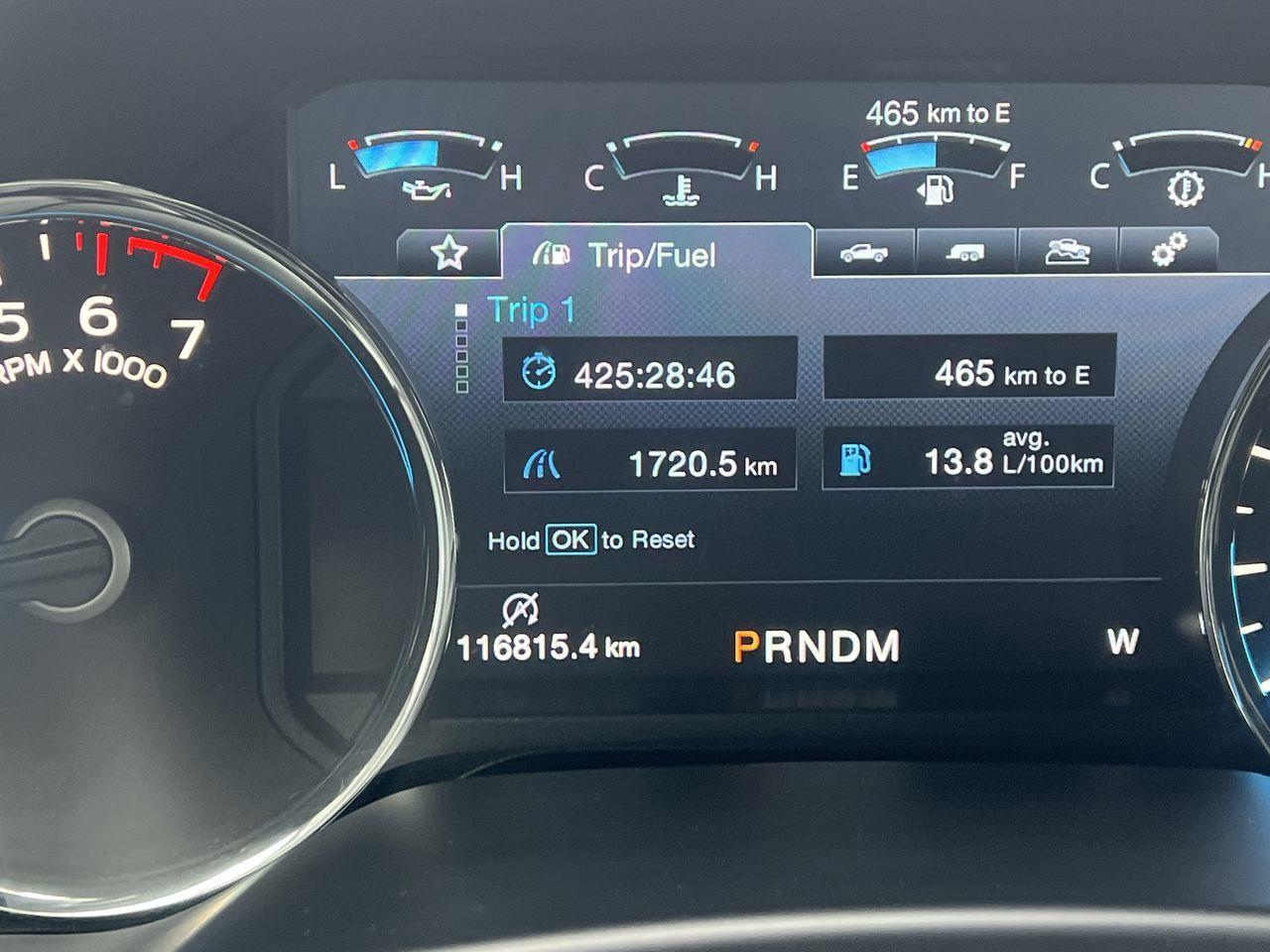 2019 Ford F-150 Lariat 4X4, MOONROOF, HEATED LEATHER SEATS, HEATED STEERING WHEEL, POWER TRUNKGATE, NAV, BACK UP CAM!! Photo