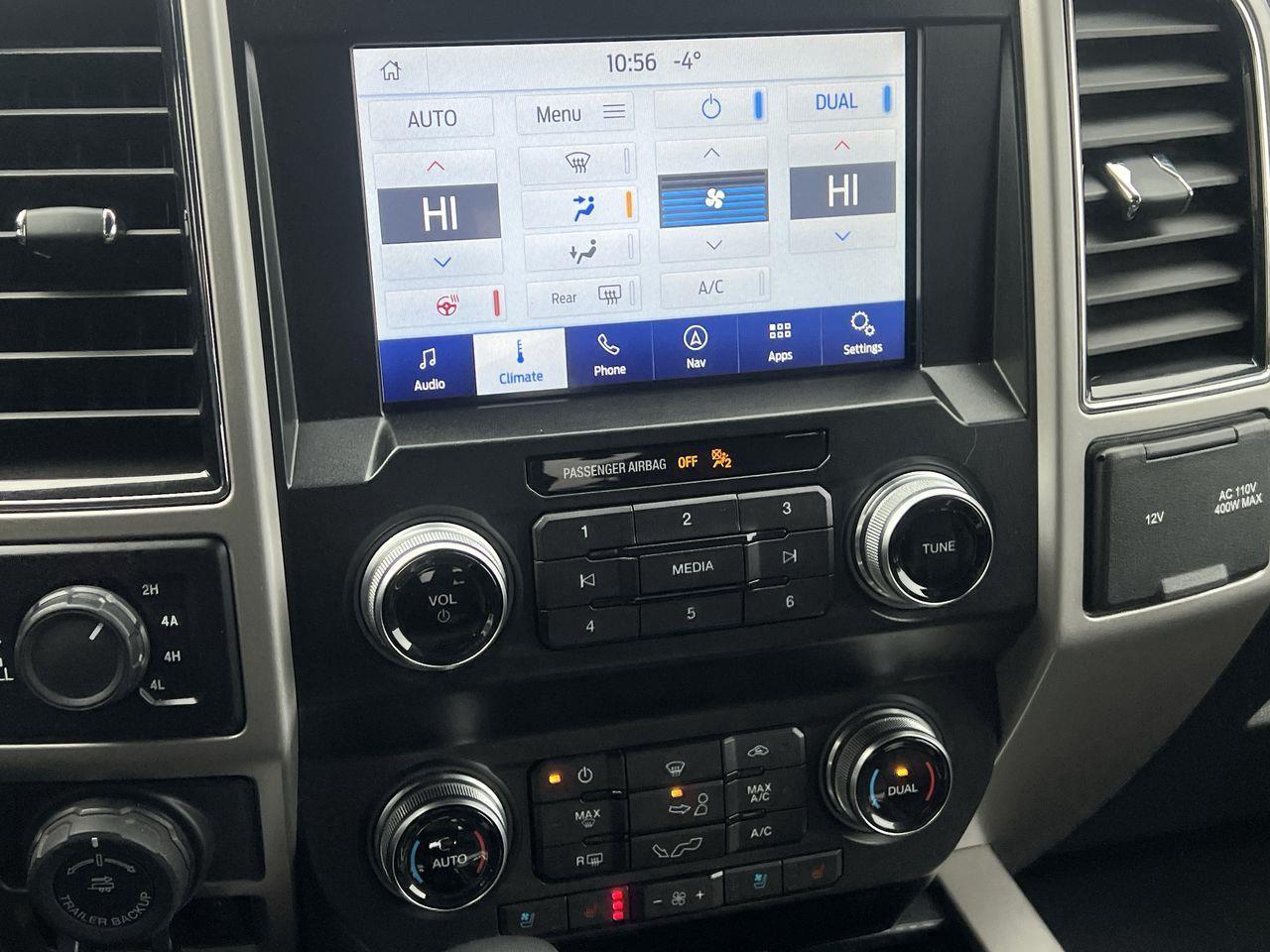 2019 Ford F-150 Lariat 4X4, MOONROOF, HEATED LEATHER SEATS, HEATED STEERING WHEEL, POWER TRUNKGATE, NAV, BACK UP CAM!! Photo