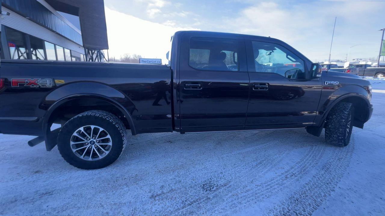 2019 Ford F-150 Lariat 4X4, MOONROOF, HEATED LEATHER SEATS, HEATED STEERING WHEEL, POWER TRUNKGATE, NAV, BACK UP CAM!! Photo