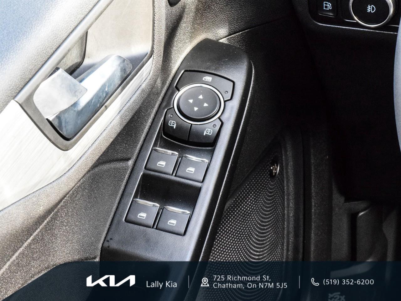 2024 Ford Escape PHEV New Arrival | Prem. Package | Trailer Tow Package | Clean CarFax | Low KMs Photo