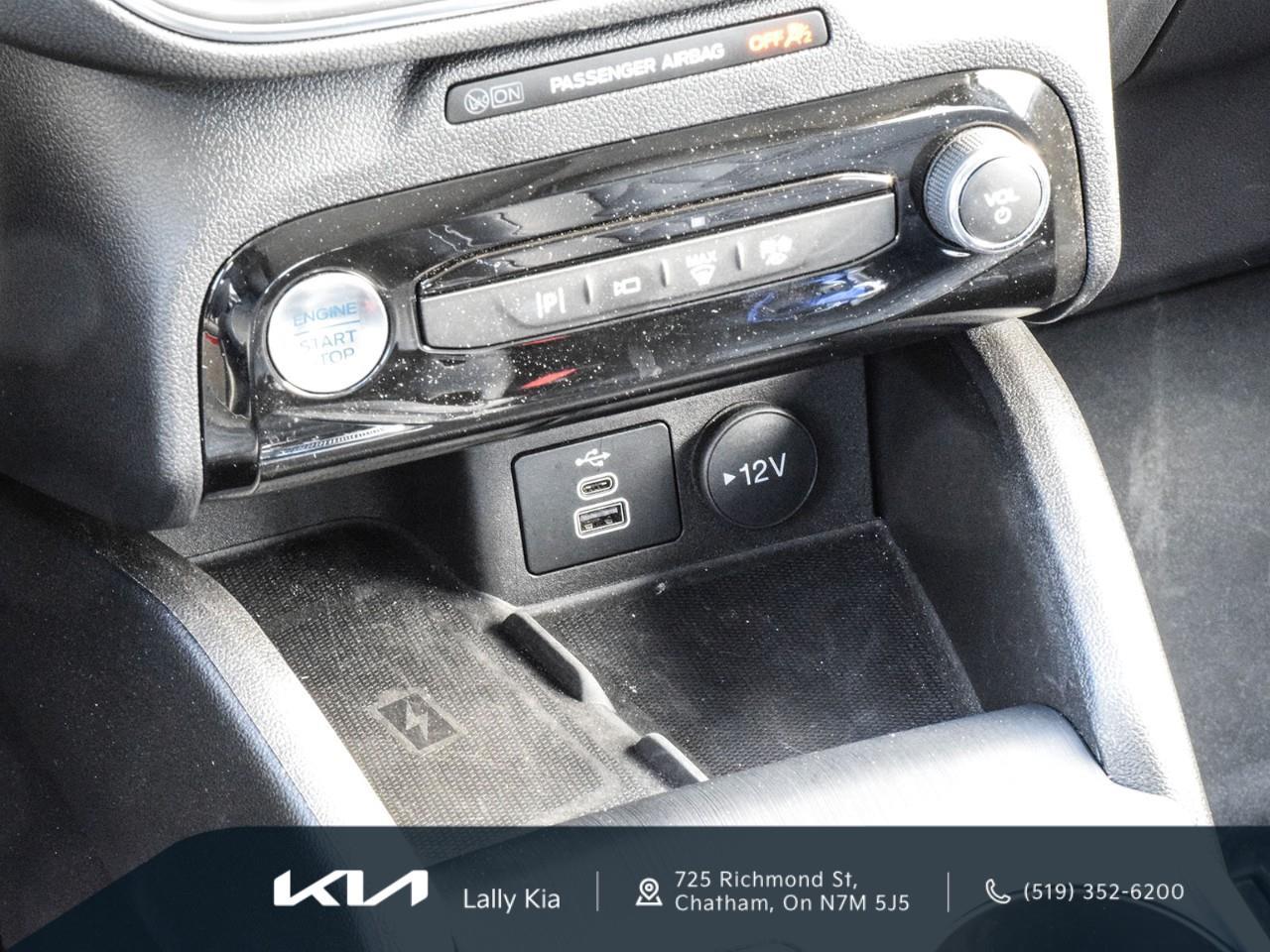 2024 Ford Escape PHEV New Arrival | Prem. Package | Trailer Tow Package | Clean CarFax | Low KMs Photo