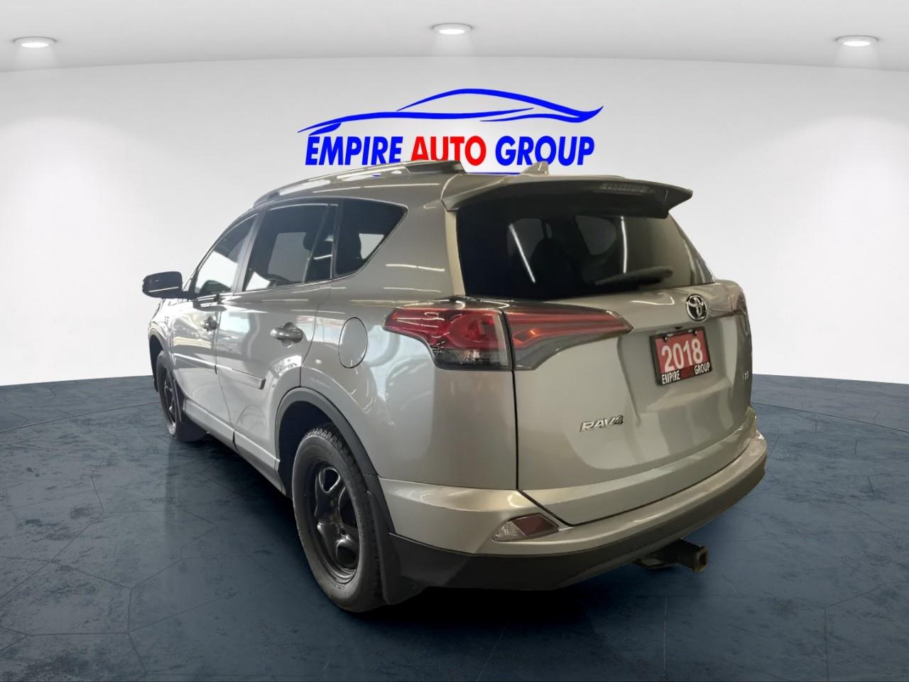 2018 Toyota RAV4 LE - BLUETOOTH - BACKUP CAMERA - KEYLESS ENTRY Photo