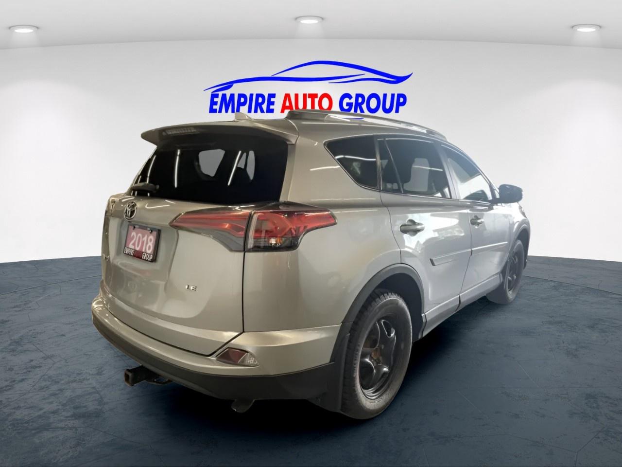 2018 Toyota RAV4 LE - BLUETOOTH - BACKUP CAMERA - KEYLESS ENTRY Photo