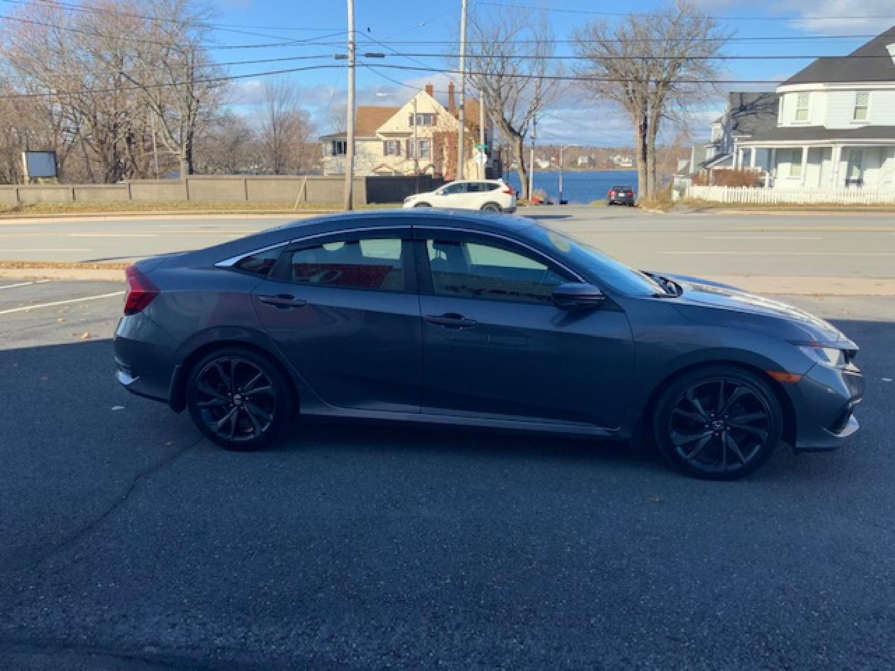 2019 Honda Civic Sport Photo4