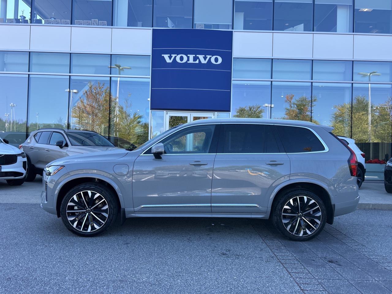 New 2026 Volvo XC90 Plug-In Hybrid T8 AWD Plus Bright Theme 7-Seater for sale in Surrey, BC