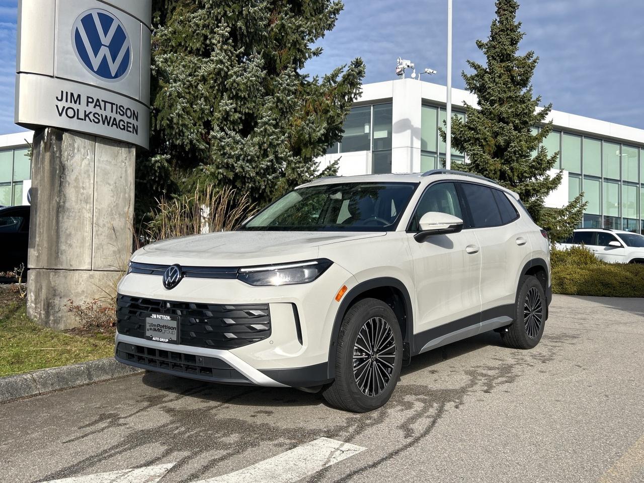 New 2026 Volkswagen Tiguan COMFORTLINE 4Motion for sale in Surrey, BC