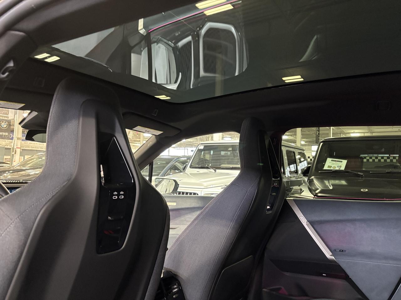 2023 BMW iX xDrive40|AWD|BLUESUEDEINTERIOR|FRONTPPF|MASSAGE|+ - Photo #10