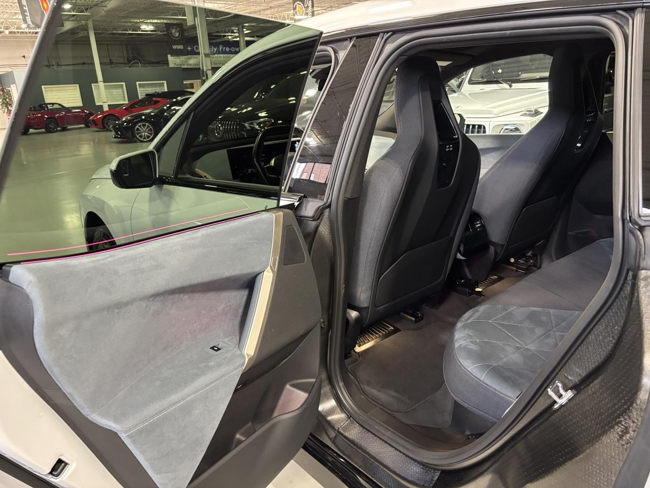 2023 BMW iX xDrive40|AWD|BLUESUEDEINTERIOR|FRONTPPF|MASSAGE|+ - Photo #8