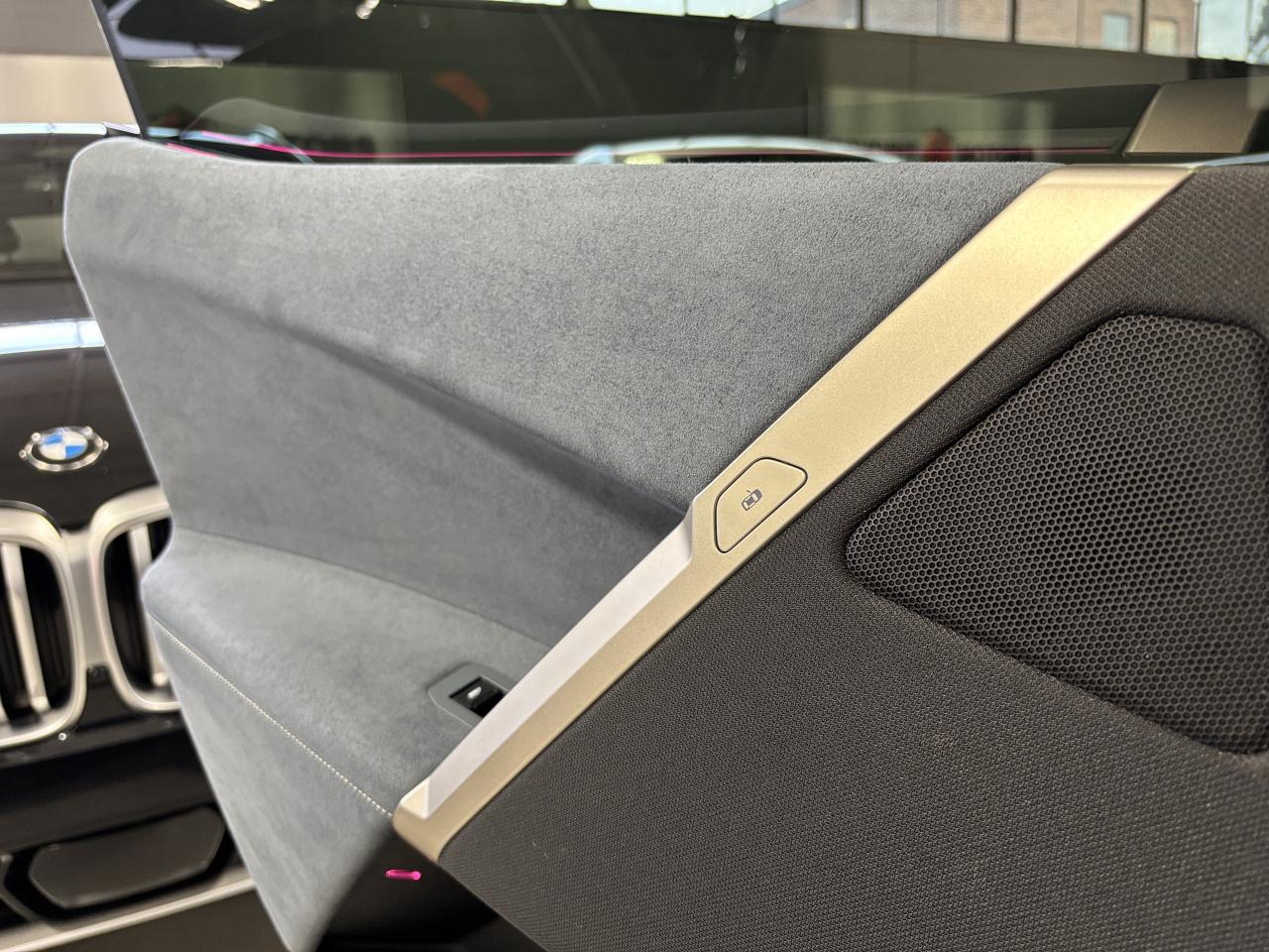 2023 BMW iX xDrive40|AWD|BLUESUEDEINTERIOR|FRONTPPF|MASSAGE|+ - Photo #12