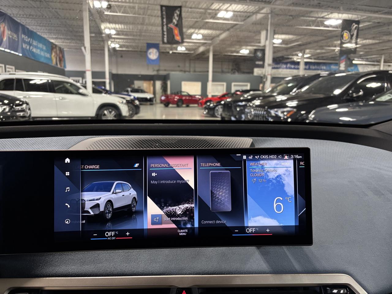 2023 BMW iX xDrive40|AWD|BLUESUEDEINTERIOR|FRONTPPF|MASSAGE|+ - Photo #28