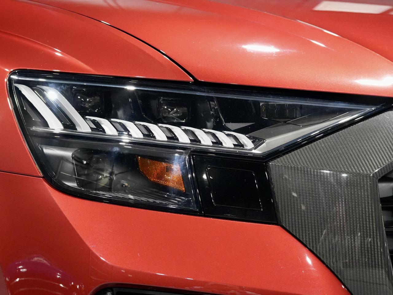 2023 Audi RS 4 Q8 PANO/360 CAM/B&O/HUD/23 IN RIM/NO ACCIDENT/1OWNER Photo