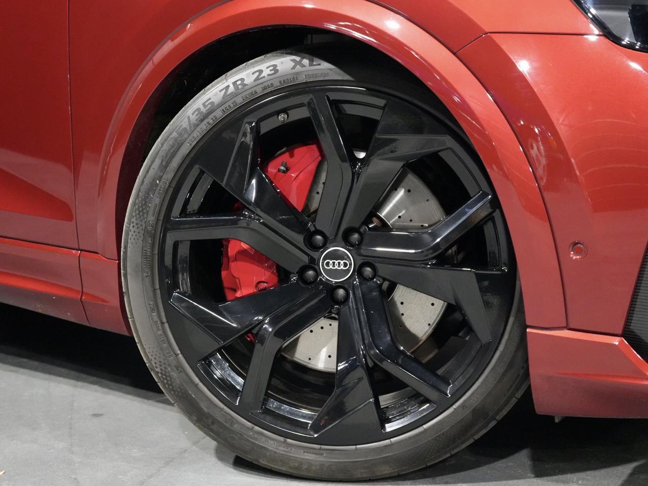 2023 Audi RS 4 Q8 PANO/360 CAM/B&O/HUD/23 IN RIM/NO ACCIDENT/1OWNER Photo