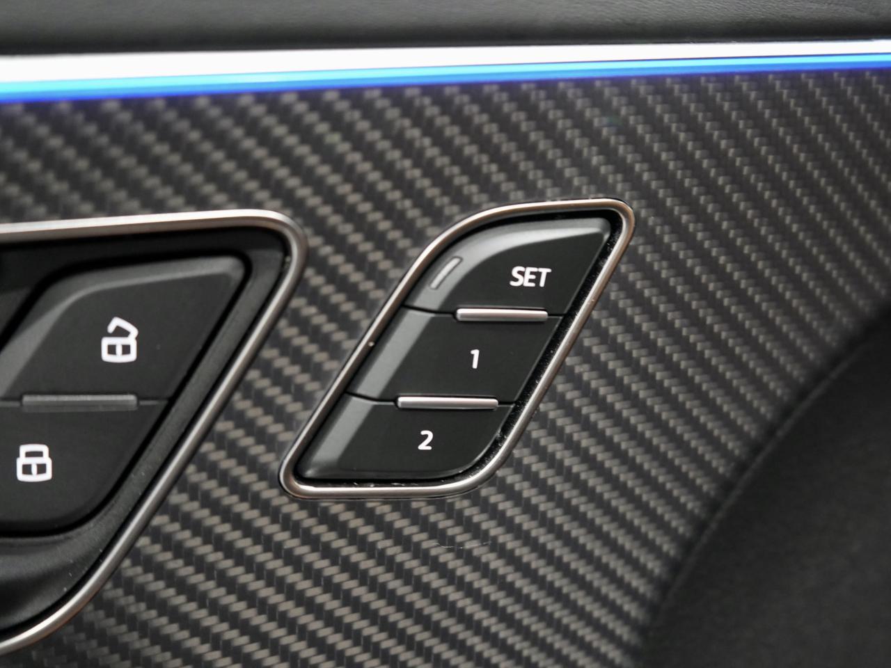 2023 Audi RS 4 Q8 PANO/360 CAM/B&O/HUD/23 IN RIM/NO ACCIDENT/1OWNER Photo