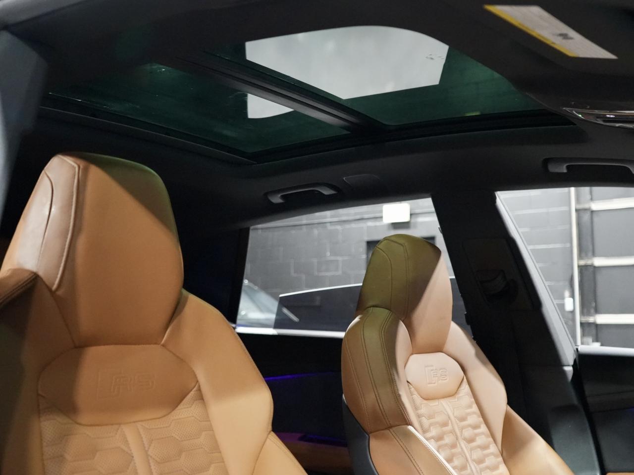 2023 Audi RS 4 Q8 PANO/360 CAM/B&O/HUD/23 IN RIM/NO ACCIDENT/1OWNER Photo