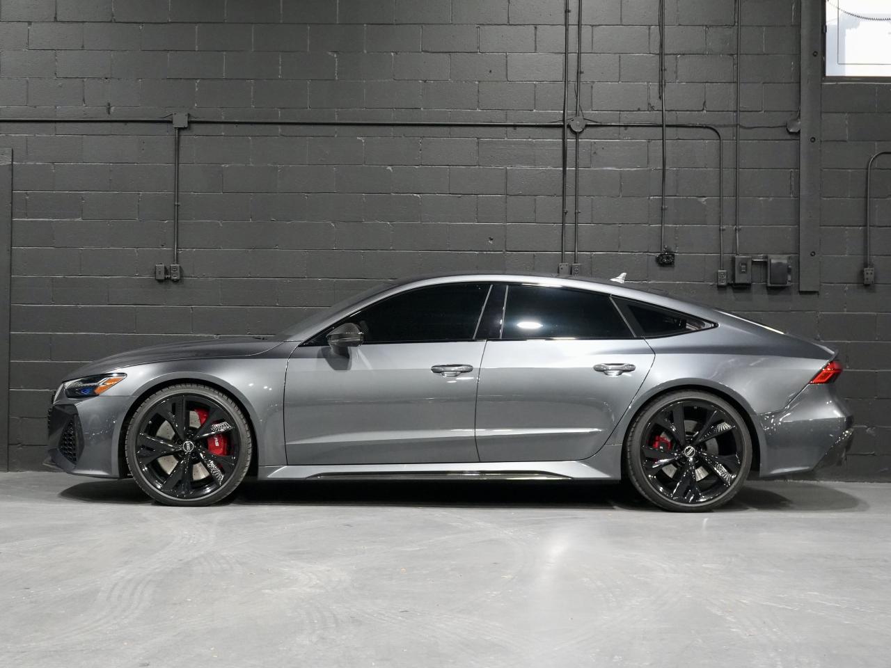 2022 Audi RS 7 ROOF/HUD/B&O/22 IN RIM/360 CAM/DRIVE ASSIST/1OWNER Photo