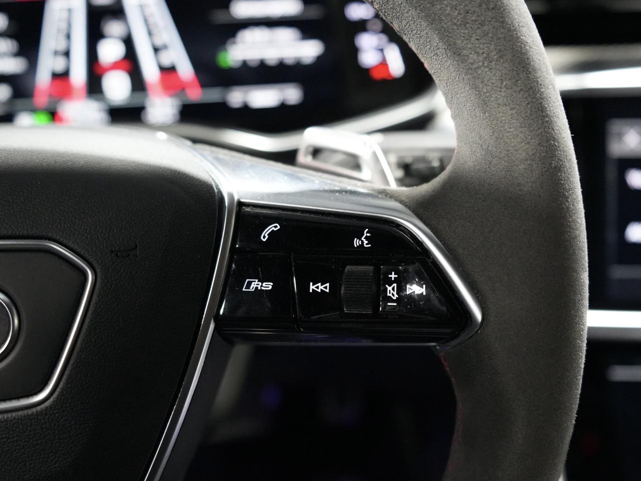 2022 Audi RS 7 ROOF/HUD/B&O/22 IN RIM/360 CAM/DRIVE ASSIST/1OWNER Photo